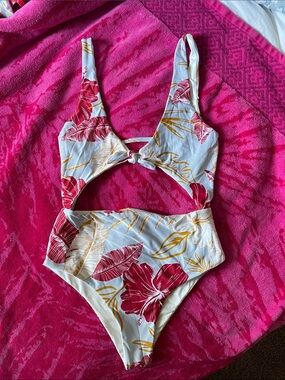 l*space White One-Piece Swimsuit with Red & Gold Tropical Print